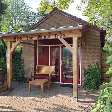 The Walnut Tree Bed & Breakfast Hellevoetsluis Exterior foto