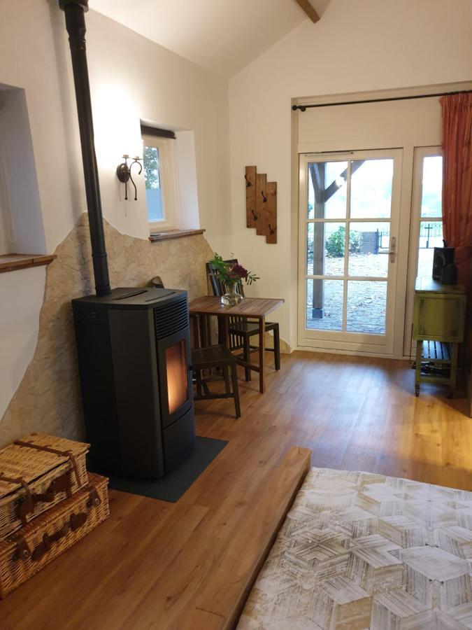 The Walnut Tree Bed & Breakfast Hellevoetsluis Exterior foto