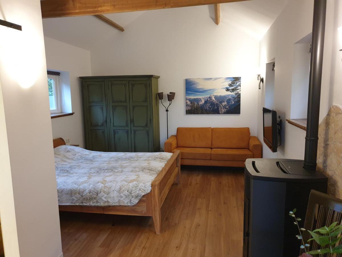 The Walnut Tree Bed & Breakfast Hellevoetsluis Exterior foto