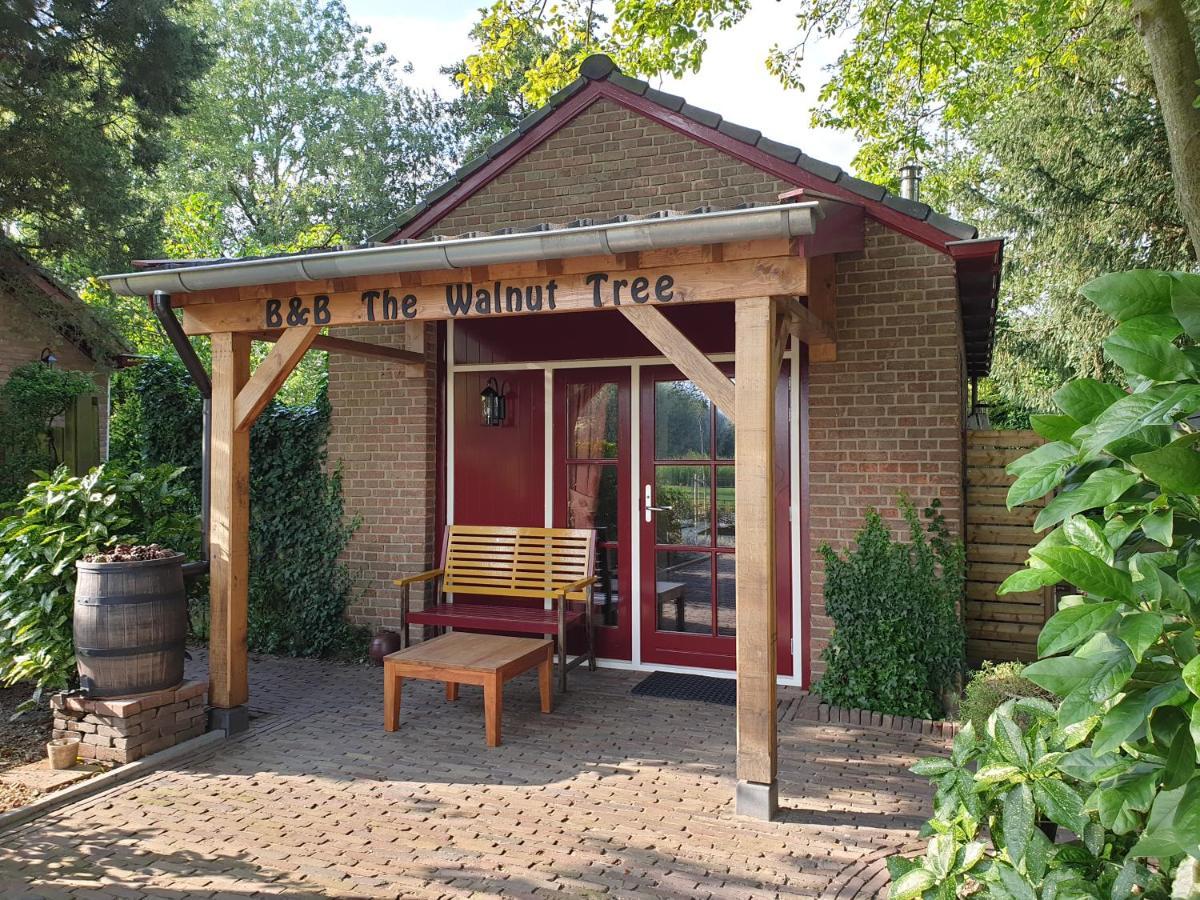 The Walnut Tree Bed & Breakfast Hellevoetsluis Exterior foto