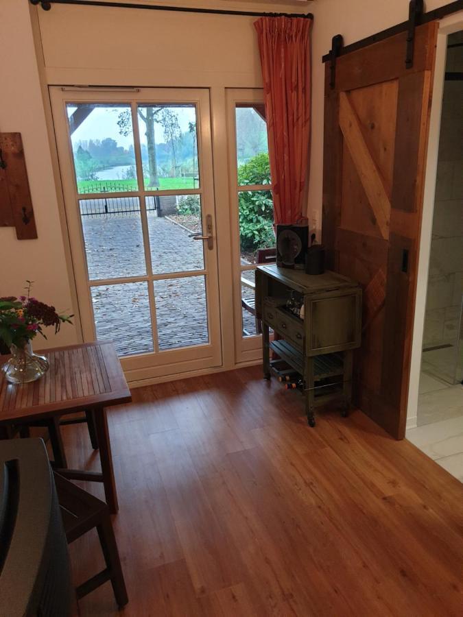 The Walnut Tree Bed & Breakfast Hellevoetsluis Exterior foto